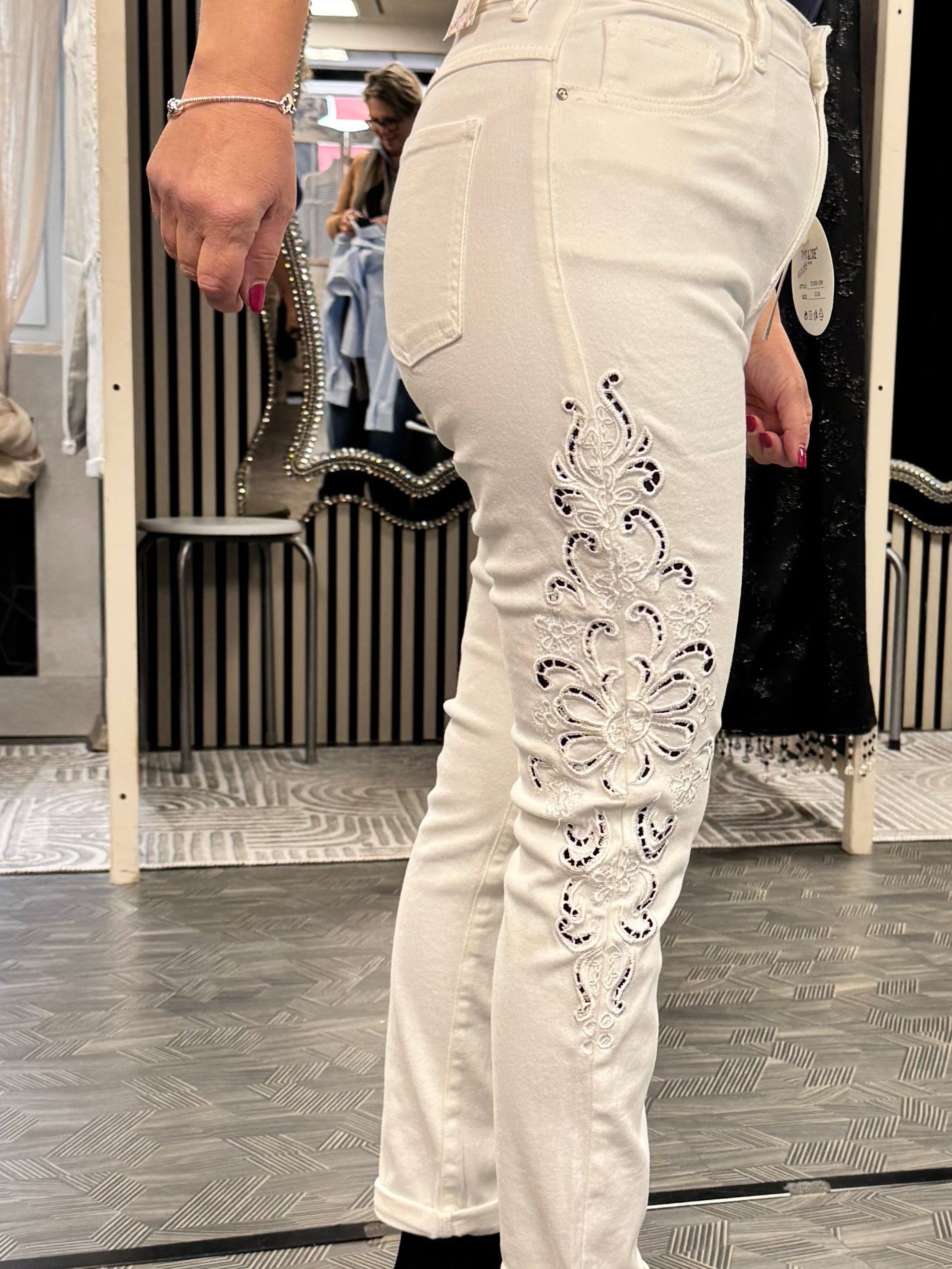 Jeans mit Cut-Outs - Mein Shop